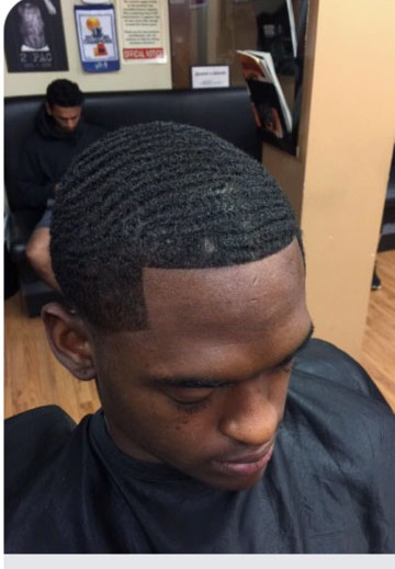 Crisp 360 waves with sharp frontal lineup